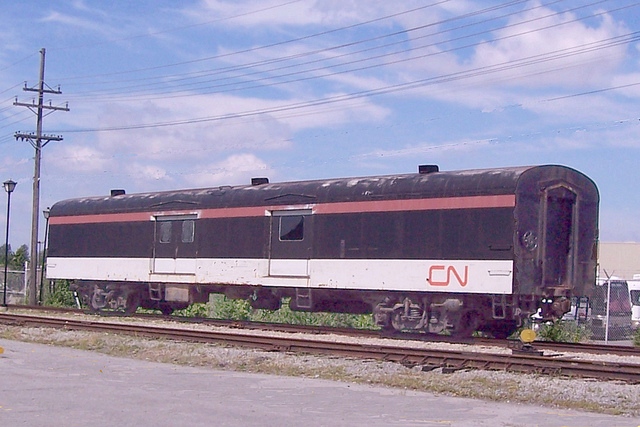 Baggage in CN White/Black livery. BRS Collection.